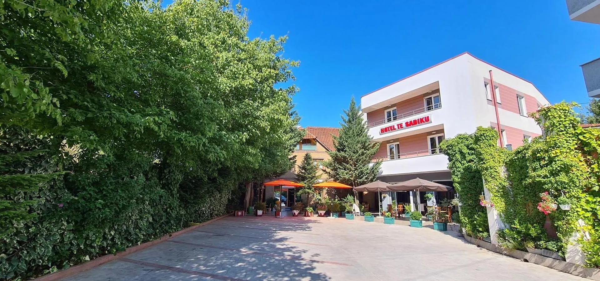 Hotel Te Sadiku Gramsh