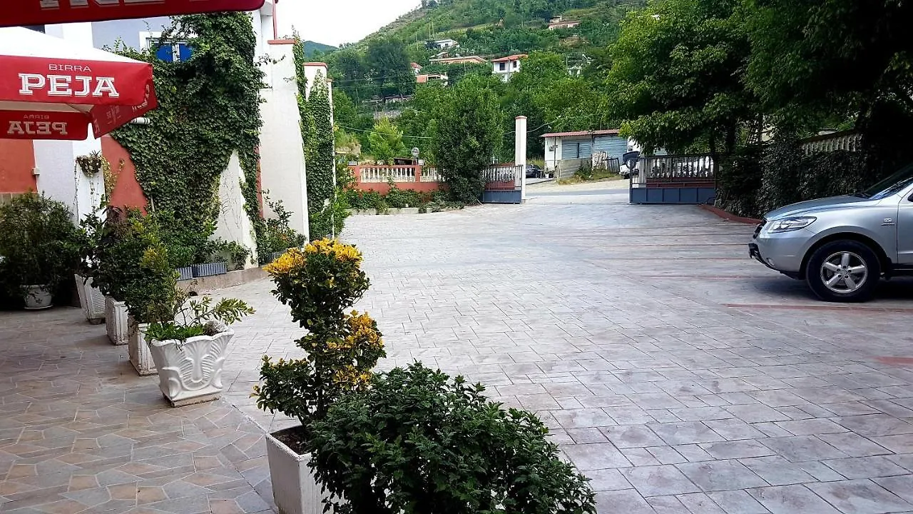 Hotel Te Sadiku Gramsh